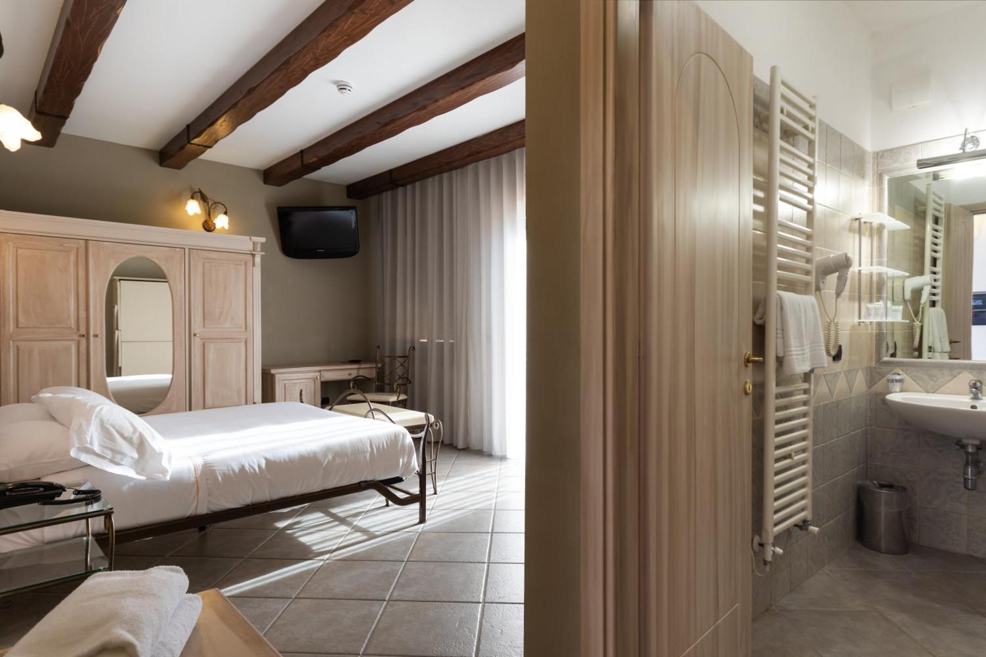 Hotel Don Luis Castel Di Sangro Exteriér fotografie