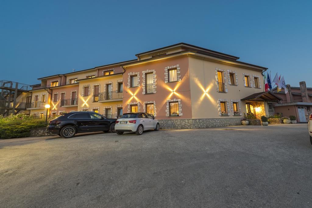 Hotel Don Luis Castel Di Sangro Exteriér fotografie